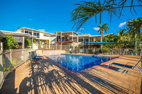 Airlie Apartments - Kawana Tourism 4