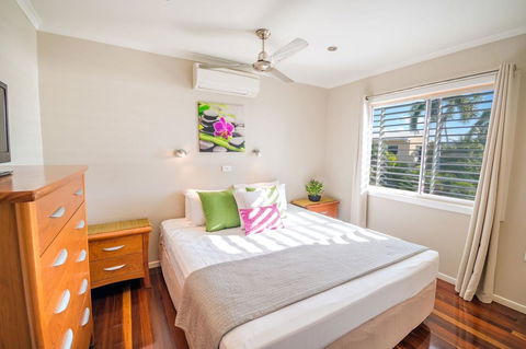 Airlie Apartments - Kawana Tourism 20