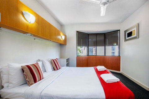 Tiki Hotel Apartments Surfers Paradise - Kawana Tourism 1