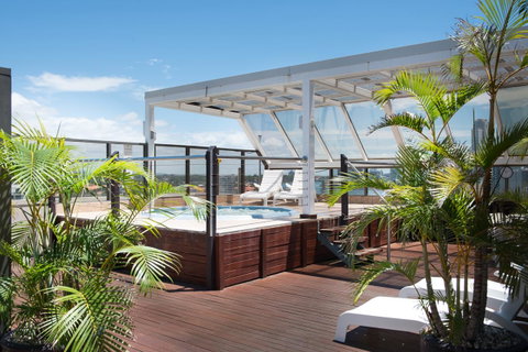 Tiki Hotel Apartments Surfers Paradise - Kawana Tourism 0