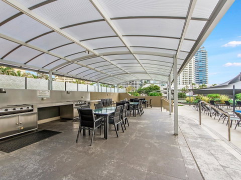 Sunbird Beach Resort Main Beach - Kawana Tourism 39