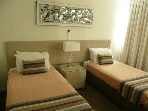 Grosvenor Beachfront Apartments Surfers Paradise - Kawana Tourism 20