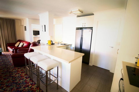 Grosvenor Beachfront Apartments Surfers Paradise - Kawana Tourism 4