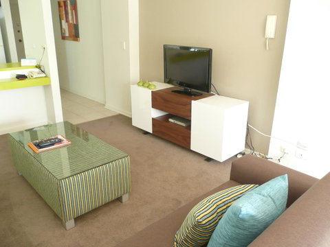 Grosvenor Beachfront Apartments Surfers Paradise - Kawana Tourism 24