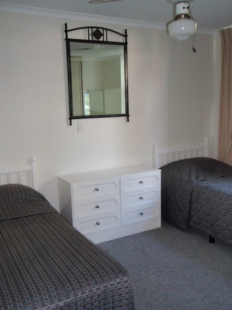 Grosvenor Beachfront Apartments Surfers Paradise - Kawana Tourism 28