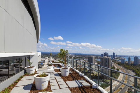 Rhapsody Resort - Official - Kawana Tourism 38