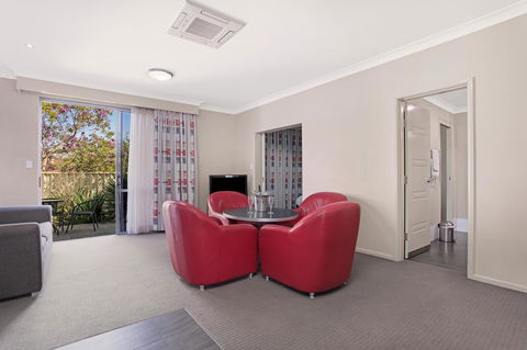 Platinum International - Kawana Tourism 13