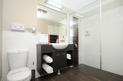 Platinum International - Kawana Tourism 7