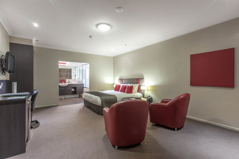 Platinum International - Kawana Tourism 1