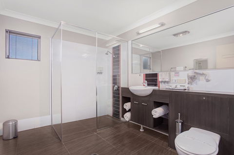 Platinum International - Kawana Tourism 17
