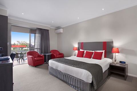Platinum International - Kawana Tourism 14