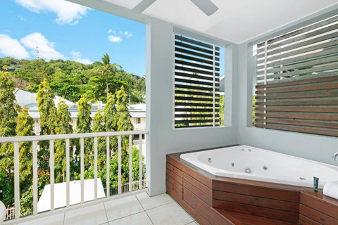 Mantra Aqueous On Port - Kawana Tourism 25
