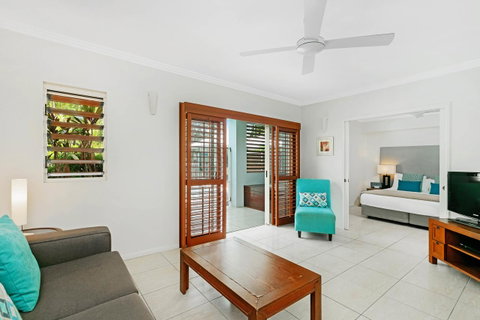 Mantra Aqueous On Port - Kawana Tourism 1