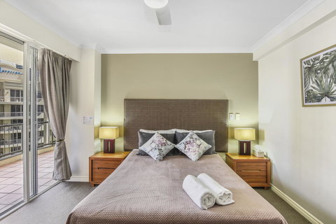 APR Private SUITES MOROC By The Beach - Kawana Tourism 15