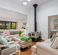 Frangipani House - Kawana Tourism