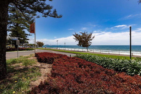 Sunset Retreat Mooloolaba - Kawana Tourism 44