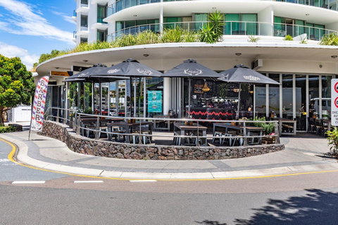 Sunset Retreat Mooloolaba - Kawana Tourism 40