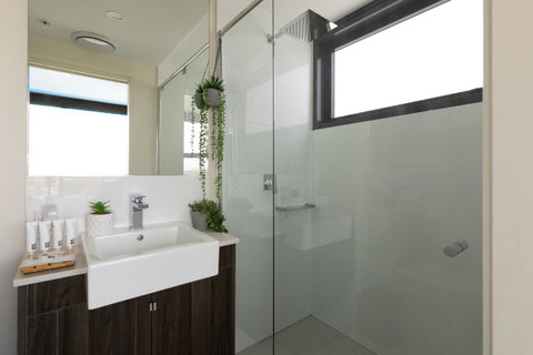Sunset Retreat Mooloolaba - Kawana Tourism 20