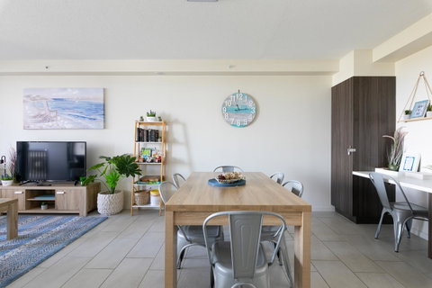 Sunset Retreat Mooloolaba - Kawana Tourism 31