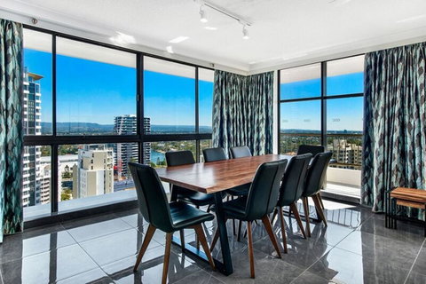 ULTIQA Beach Haven On Broadbeach - Kawana Tourism 30