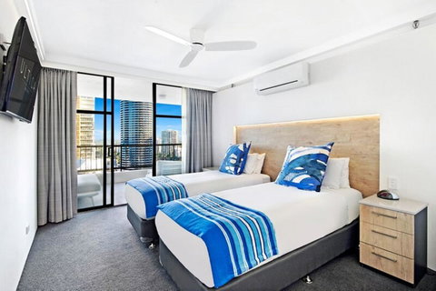 ULTIQA Beach Haven On Broadbeach - Kawana Tourism 4