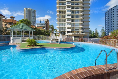 ULTIQA Beach Haven On Broadbeach - Kawana Tourism 0