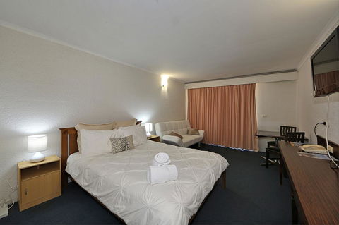 Alexandra Park Motor Inn - Kawana Tourism 18