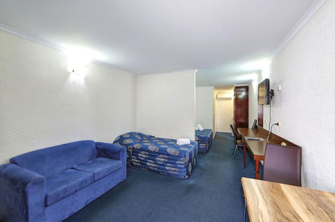 Alexandra Park Motor Inn - Kawana Tourism 5