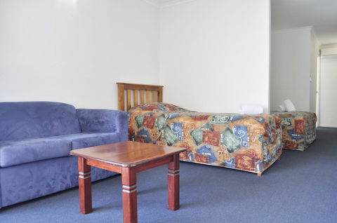 Alexandra Park Motor Inn - Kawana Tourism 32
