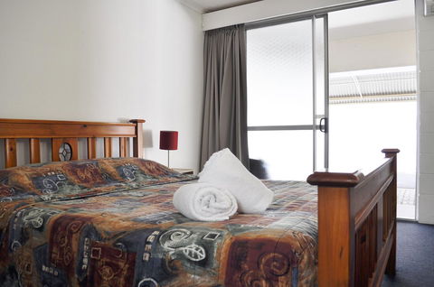 Alexandra Park Motor Inn - Kawana Tourism 38