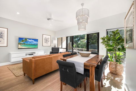 Mirra Chana - Kawana Tourism 22