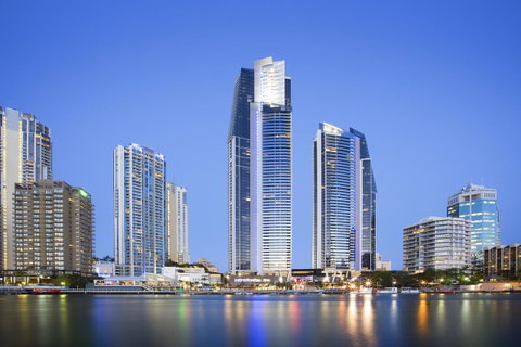 Mantra Circle On Cavill - Kawana Tourism 0