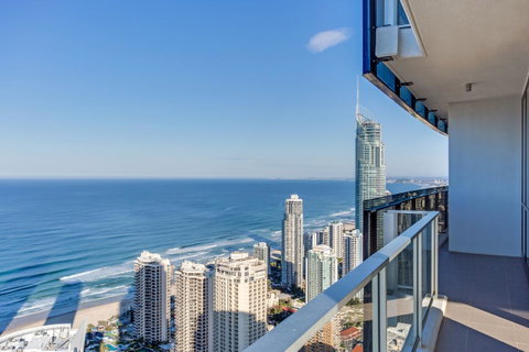 Mantra Circle On Cavill - Kawana Tourism 8