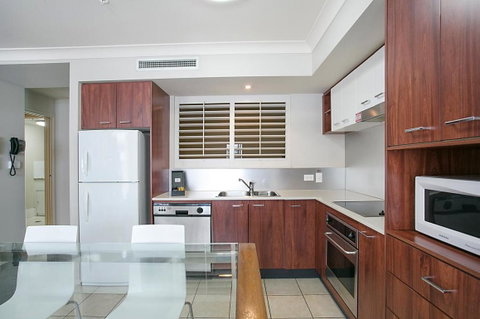 Towers Of Chevron - Private Apartment - Kawana Tourism 3