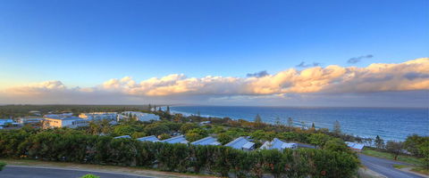 Rainbow Sea Resort - Kawana Tourism 5