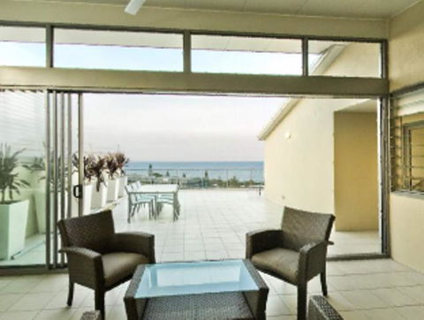 Rainbow Sea Resort - Kawana Tourism 22