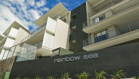 Rainbow Sea Resort - Kawana Tourism 11