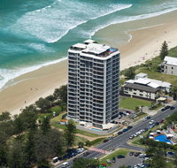 Golden Sands on the Beach - Kawana Tourism