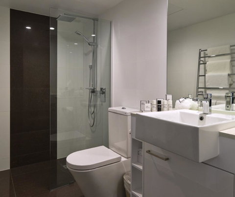 Novotel Surfers Paradise - Kawana Tourism 31