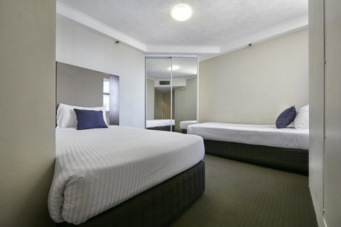 Novotel Surfers Paradise - Kawana Tourism 12