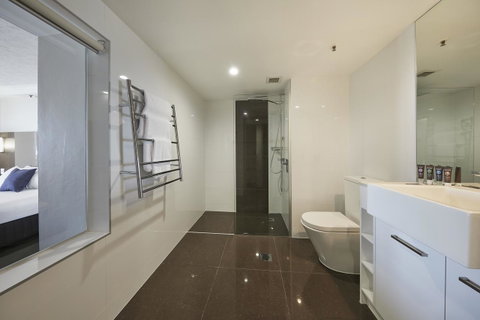 Novotel Surfers Paradise - Kawana Tourism 30