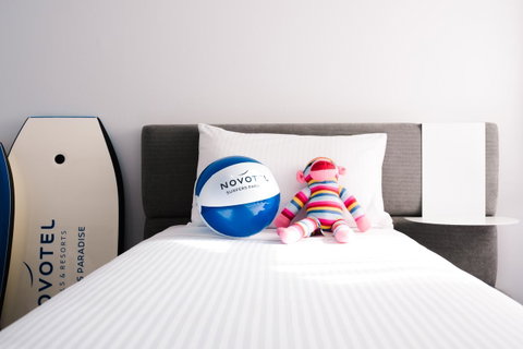 Novotel Surfers Paradise - Kawana Tourism 25