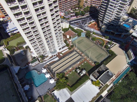 Novotel Surfers Paradise - Kawana Tourism 38