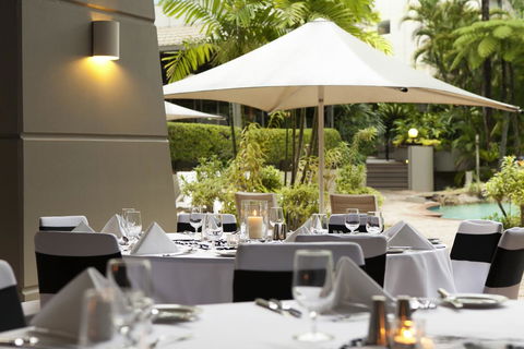 Novotel Cairns Oasis Resort - Kawana Tourism 40