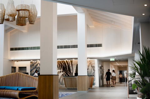 Novotel Cairns Oasis Resort - Kawana Tourism 11