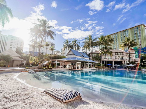 Novotel Cairns Oasis Resort - Kawana Tourism 0
