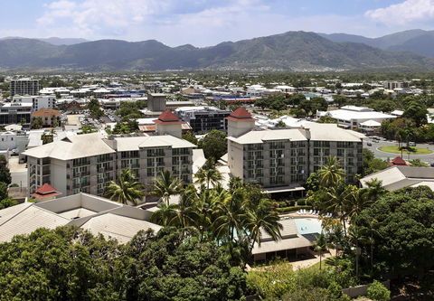 Novotel Cairns Oasis Resort - Kawana Tourism 38