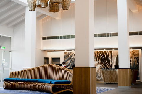 Novotel Cairns Oasis Resort - Kawana Tourism 5