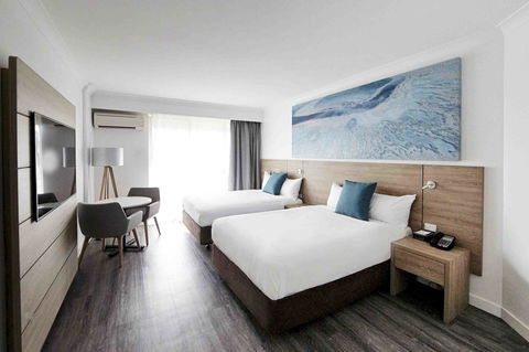 Novotel Cairns Oasis Resort - Kawana Tourism 17