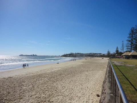 Aquarius Resort - Kawana Tourism 21